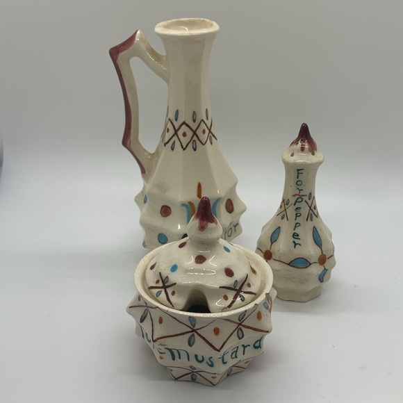 Condiment set with tray.  Ceramic.  Atlantic City Pennsylvania Dutch Shop. - Picture 2 of 7